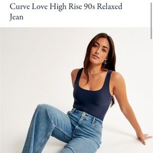 Abercrombie Curve Love High Rise 90s Relaxed Jean size 28/ 6R